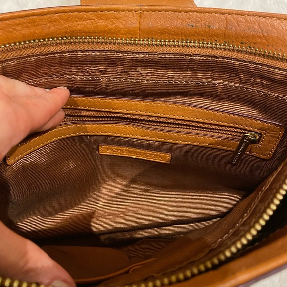 BCBG Maxazria Chain Purse - Picture 8 of 16